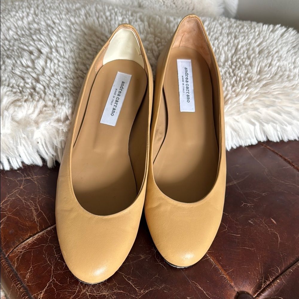 Andrea Carrano Baby Flat